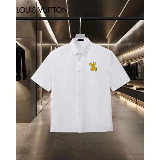 Louis Vuitton classic short-sleeved shirt with embroidered letters LoD135LV Louis Vuitton J0 on the chest